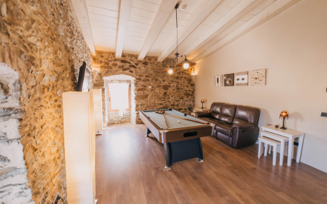 Sala de juegos (con billar)